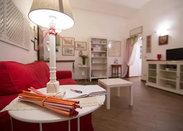 Bright Apartment Near Vatican, Steps To Metro, Ac & Fast Wifi