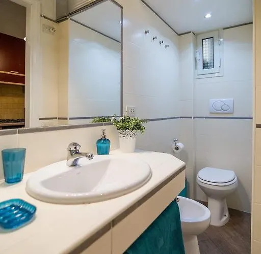 Bright Apartment Near Vatican, Steps To Metro, Ac & Fast Wifi