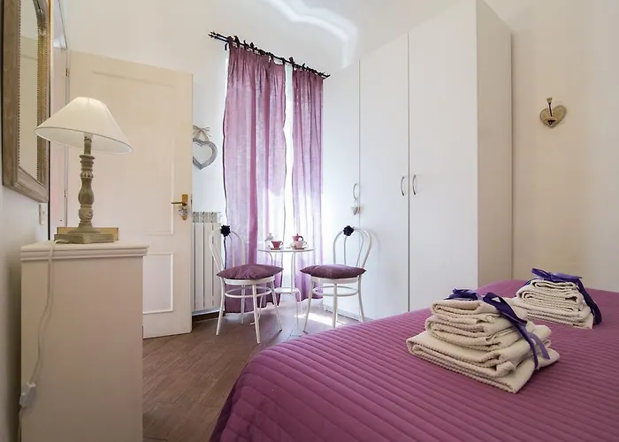 Bright Apartment Near Vatican, Steps To Metro, Ac & Fast Wifi Apartment